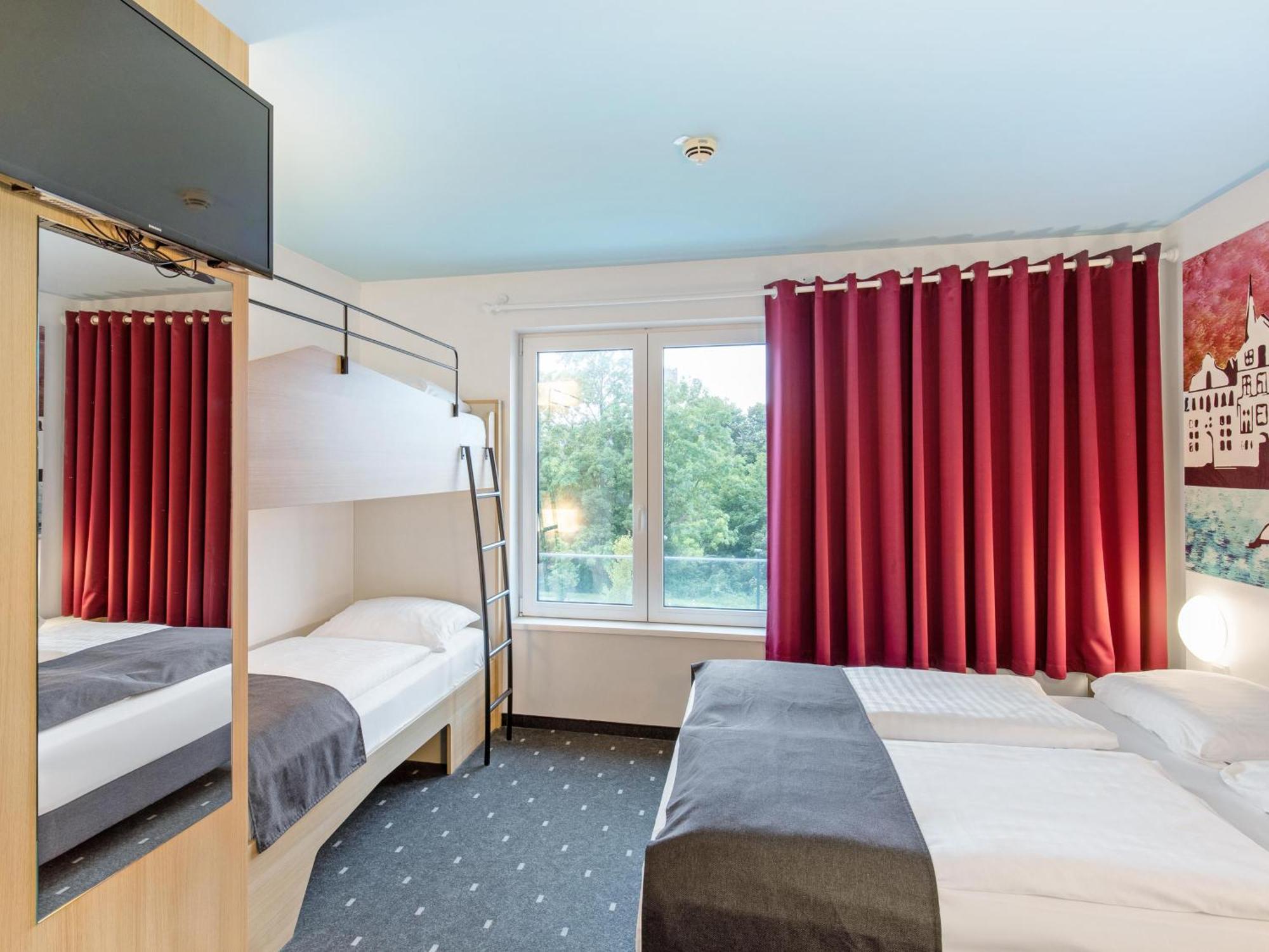 B&B Hotel Lueneburg Екстериор снимка
