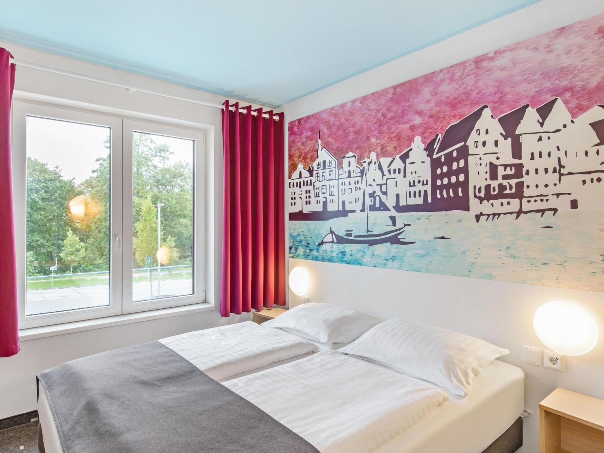 B&B Hotel Lueneburg Екстериор снимка